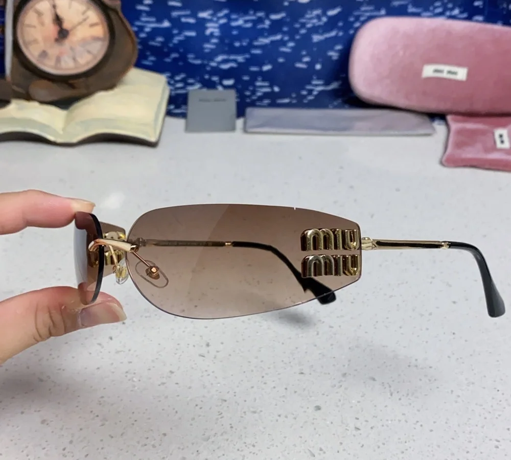 Miu Miu® chic rimless